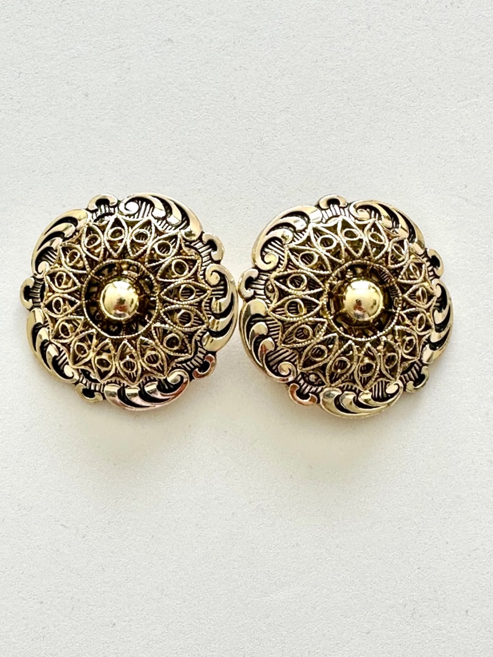 Vintage West Germany Gold Tone Filigree Scarf Clips - Ornate Floral Pair